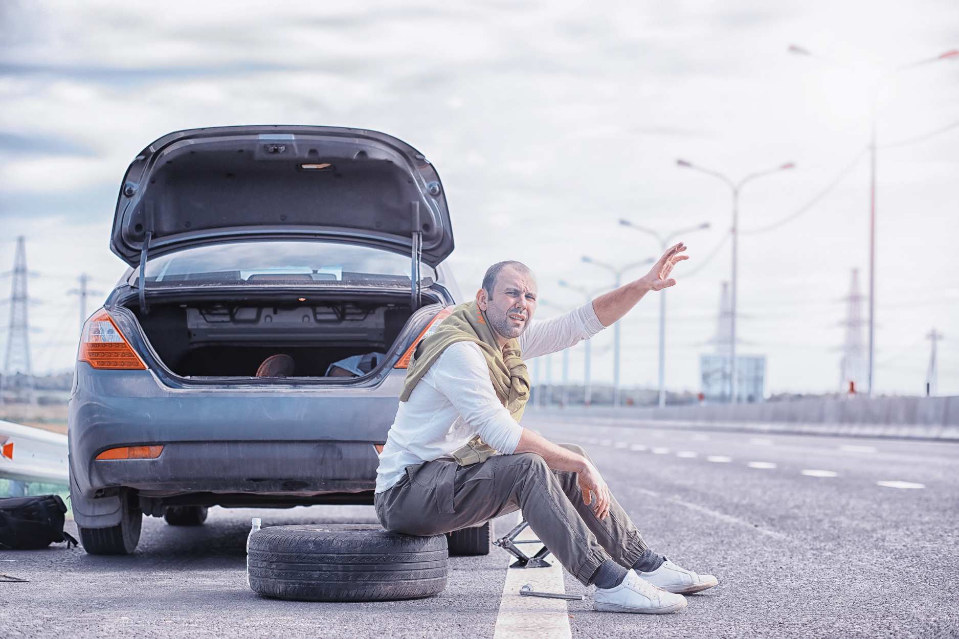 What Happens When You Have a Run Flat on Highway: DIY Guide for Flat Tire Change