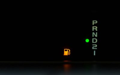 Low Fuel Warning Light on Old Cars: Why You Should Always Keep a 1/4 Tank